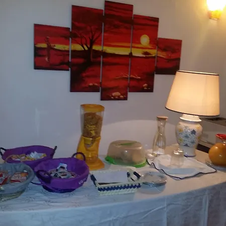 A Casa Di Grazia 3* נאפולי