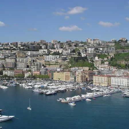 فندق مبيت وإفطار A Casa Di Grazia نابولي